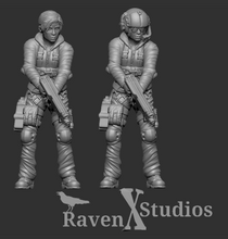 Load image into Gallery viewer, Female Pilot Bundle - Legion Scale (SciFi) (Raven X)
