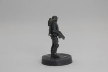 Load image into Gallery viewer, Colonial Commando's 34mm Scale (SciFi) (Raven X)